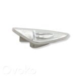 BMW X5 E70 Feu clignotant répétiteur d'aile avant 63137171007 7171007