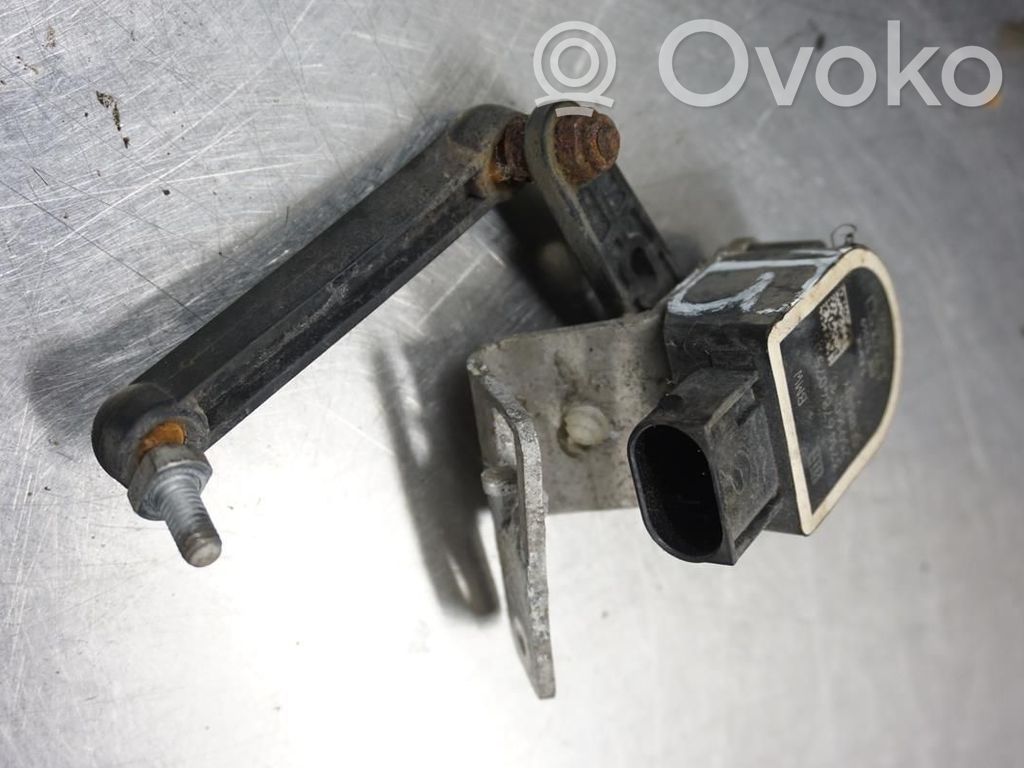 o-b02fd36adf78b98b6b0c53dcc27a6fa0-bmw_5_f10_f11_headlight_headlamp_level_sensor BMW 5 F10 F11 Capteur de niveau de phare 37146784072 188119 37146784075 – Image 1