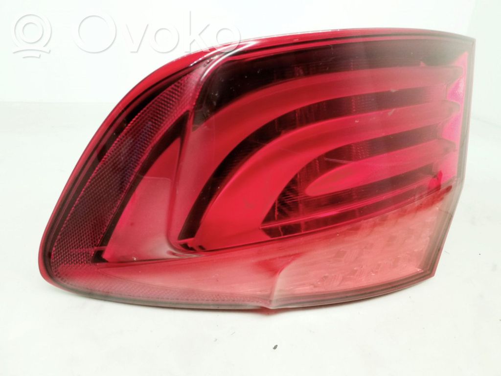 o-d1e4f5374e167e44e33f79e901c2b918-bmw_5_f10_f11_galinis_zibintas_kebule BMW 5 F10 F11 Feux arrière / postérieurs 173462 17346202 – Image 1