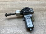 BMW X5 E70 Moteur de réglage de siège 0390203270 8348034