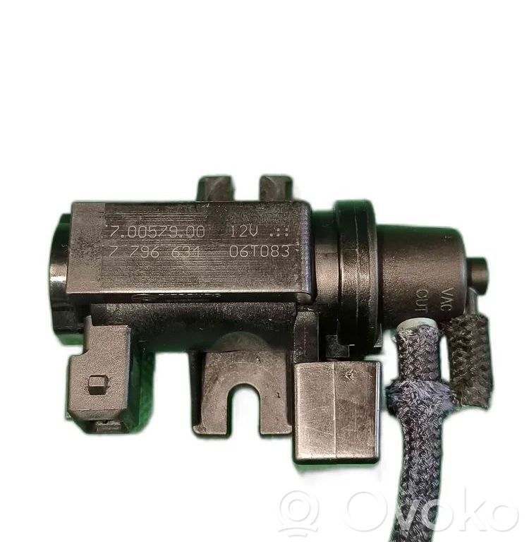 o-264b4873fc51f6cd8cf34ca64beecdf1-bmw_x3_e83_turbo_solenoid_valve BMW X3 E83 Électrovanne turbo 7796634 7005790 – Image 1