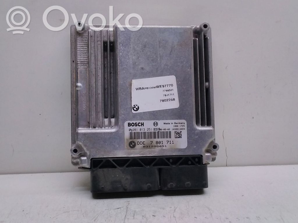 o-679692cb79af7265450a8f440564f373-bmw-1-e81-e87-variklio-valdymo-blokas BMW X3 E83 Calculateur moteur ECU 7801711 – Image 1