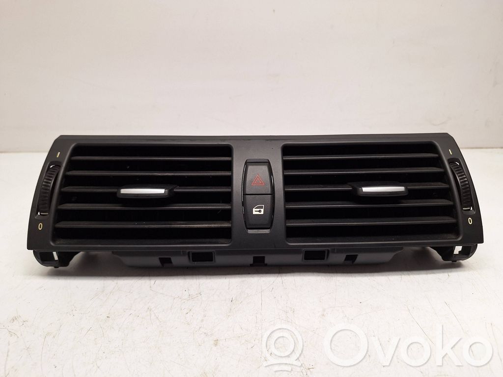 o-a24141ba3e04fa4043095f165e0c915a-bmw_x5_e70_dash_center_air_vent_grill BMW X5 E70 Grille d'aération centrale 6958654 64226958654 – Image 1