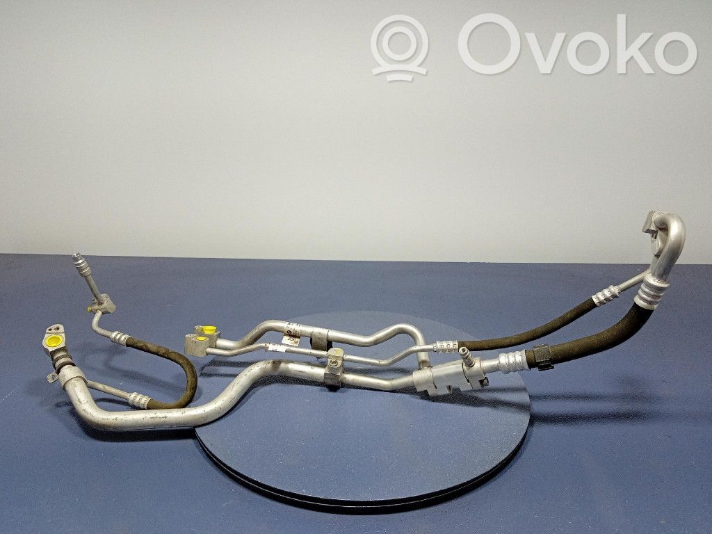 o-fc2e4be095b89263289df28cf84d564c-bmw_x3_e83_air_conditioning__a_c__pipe_hose BMW X3 E83 Tuyau de climatisation 7944053 – Image 1